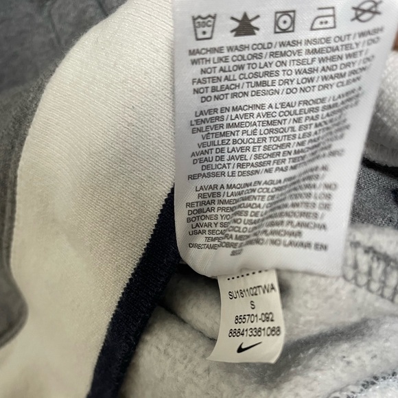 NIKE- SWEATSHIRT - Picture 5 of 6